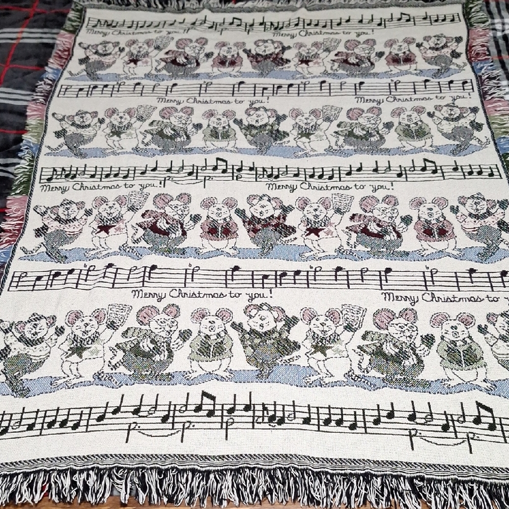 #AAQ VINTAGE 1995 Christmas Musical Mice Tapestry Blanket